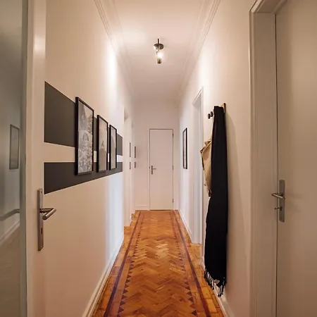 Ayet - 3 Bedrooms With Balcony In Alvalade * Lisbon