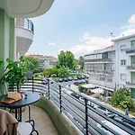 Ayet - 3 Bedrooms With Balcony In Alvalade Appartement